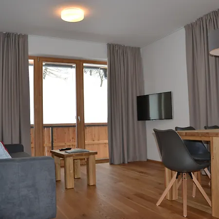 Post Aparthotel 4*
