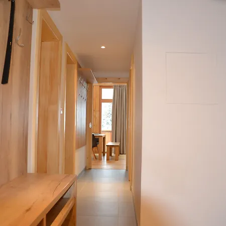 Post 페츠포드 스녜즈코우